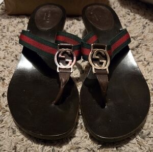 Gucci Black Sandals with Green and Red Straps
